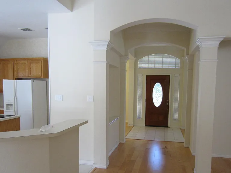 7016 Randall Way — Photo 4
