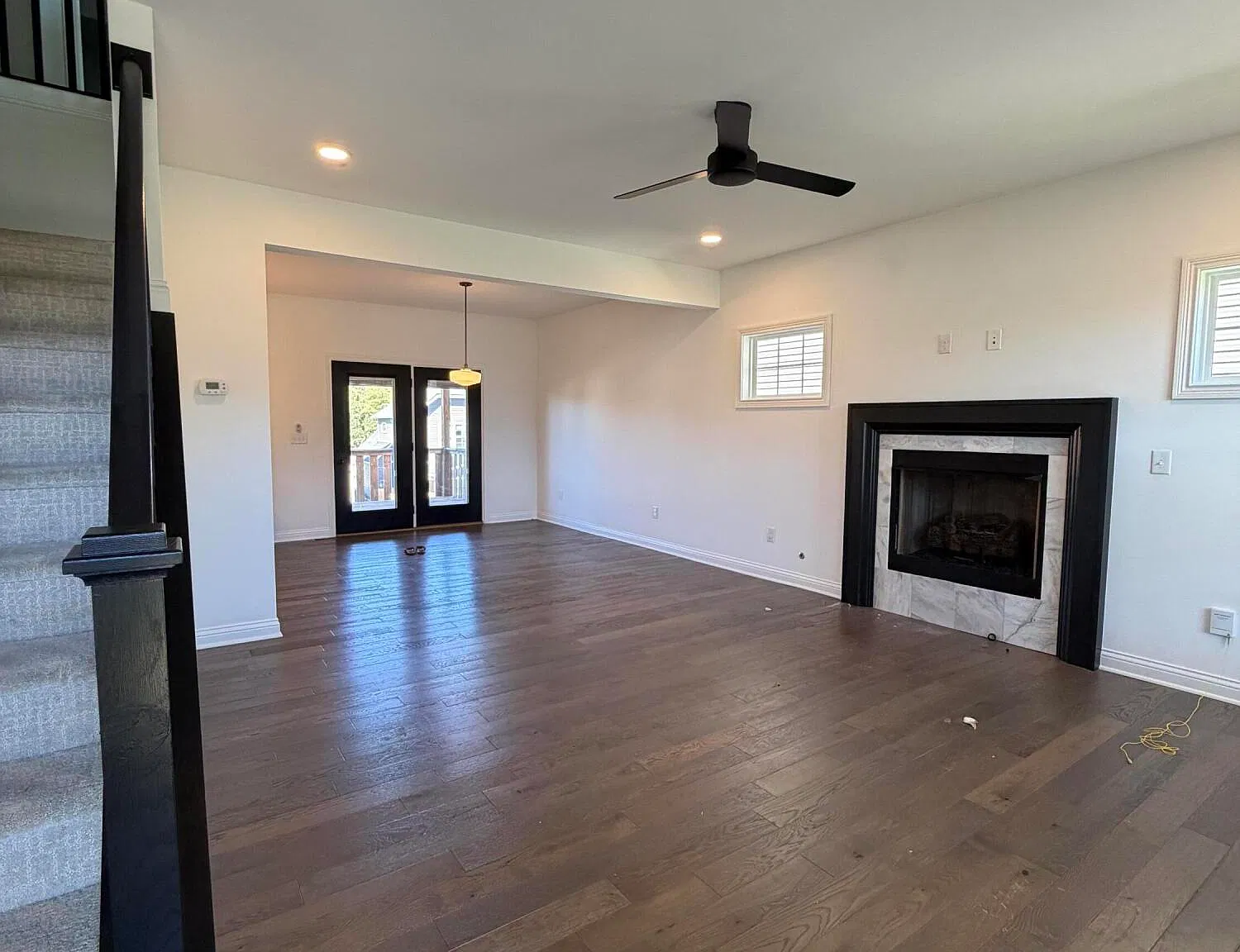 4 bed, 2.5 bath, 3313 sqft, $3,300 — Photo 3