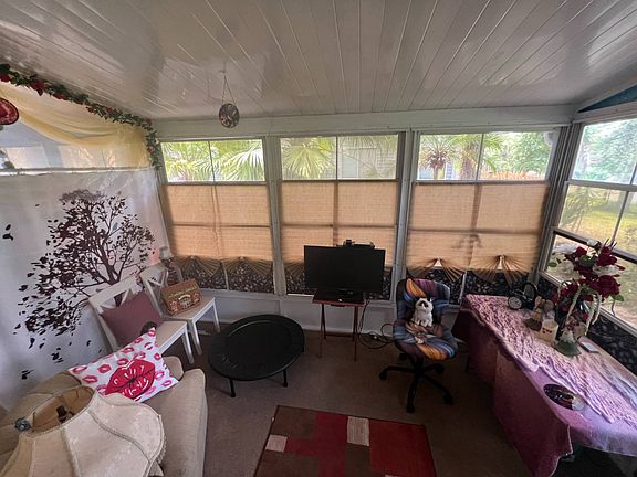 5th image of 955 Savanna Dr