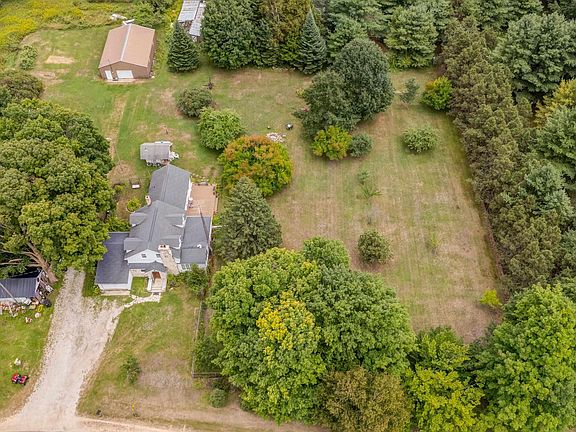 3rd image of 1820 S Little Harbor Rd