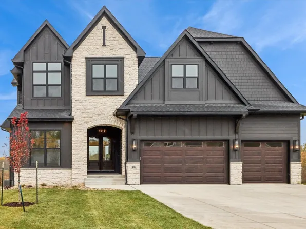 404 Macbride Trl, Solon, IA 52333
