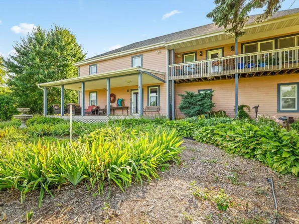 4206 W West Grove Rd, Leaf River, IL 61047