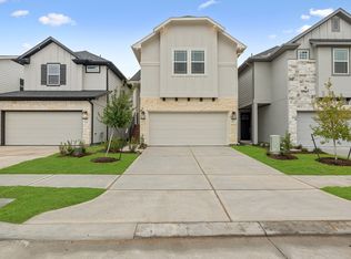 2922 Park Hill Ln, Stafford, TX 77477
