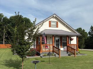 902 S Grand St, Grove, OK 74344