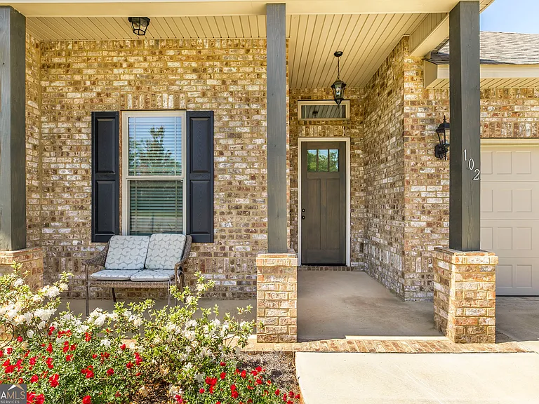 102 Copper John Ct — Photo 2