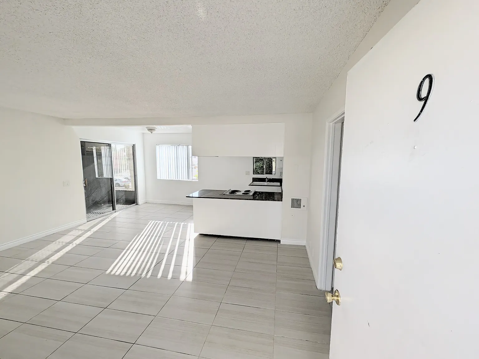 1 bed, 650 sqft, $1,825 — Photo 3