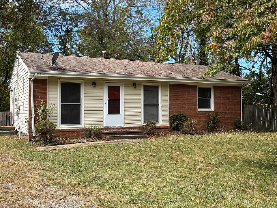 74 Robinson Ave