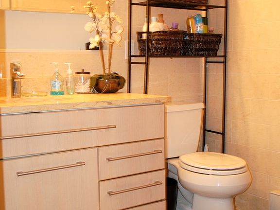 5th image of 143-20 Hoover Ave #302