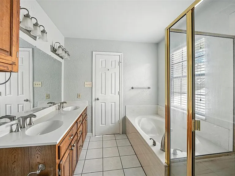 300 Saint Emelion Ct — Photo 21