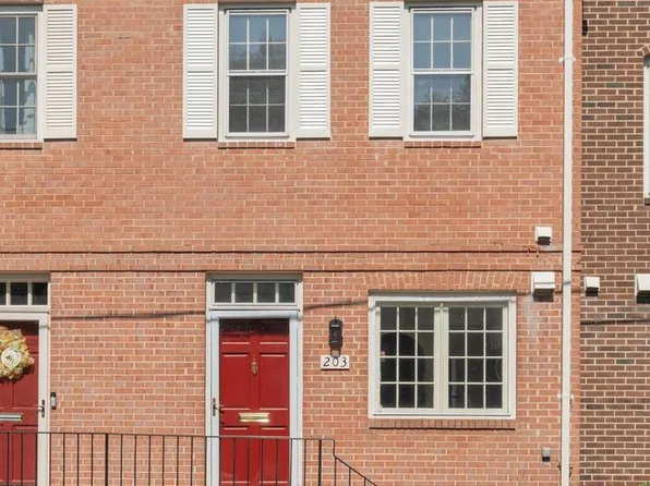 203 S Payne St, Alexandria, VA 22314