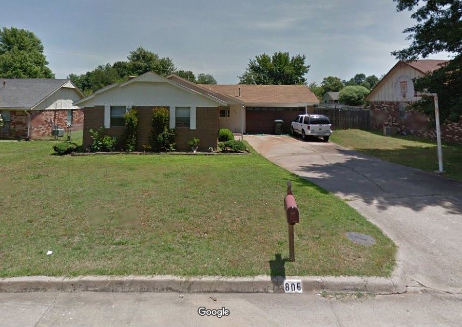 1st image of 806 Cumberland Dr