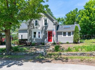 14 Charles St, Medway, MA 02053