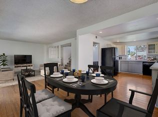 2165 Royal Ave, Simi Valley, CA 93065