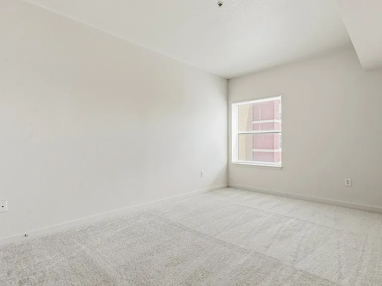 Clay Street Residences — Photo 8