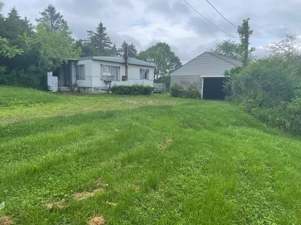 470 Zeigler Rd, Rochester, PA 15074