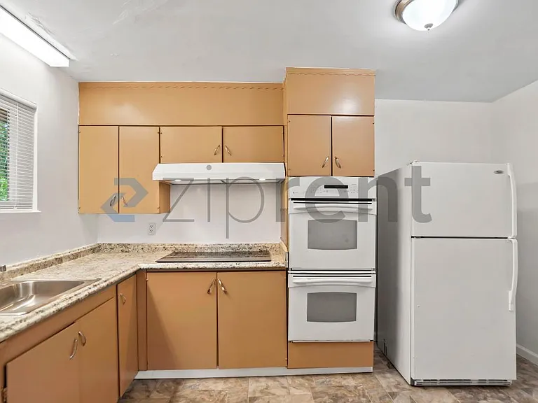 1883 Robin Ln #1 — Photo 13