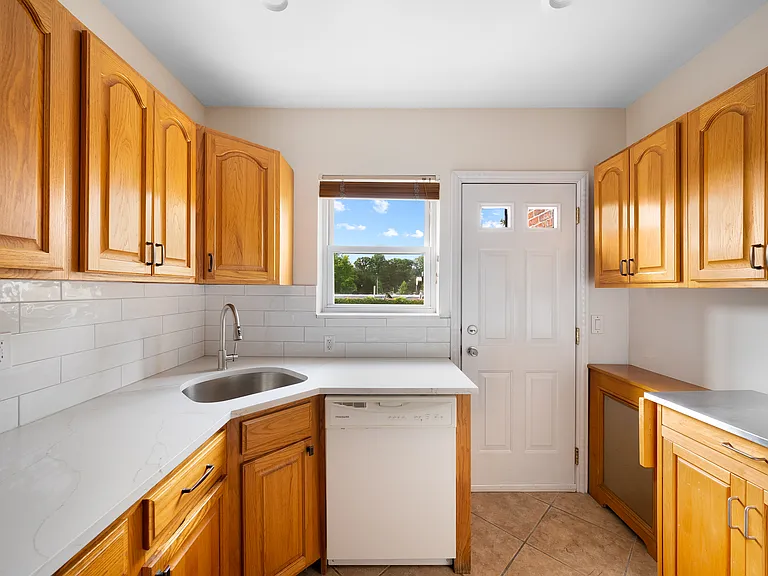 94 Minna St #2 — Photo 10