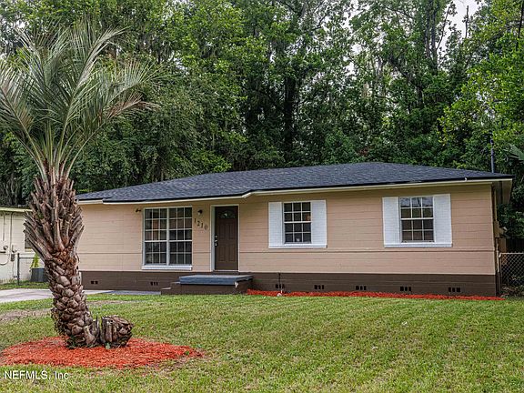 4th image of 1210 CARTHAGE Drive