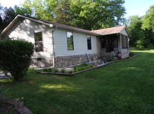 212 Sinking Springs Rd, Clinton, TN 37716