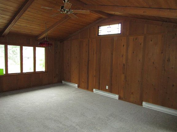 5th image of 2415 Gilbert Ln