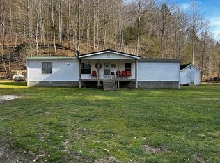 31 Laurel Fork Rd, Genoa, WV 25517