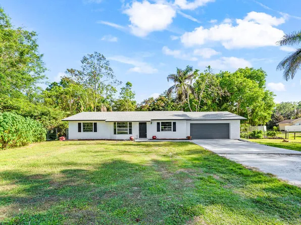 11852 N 47th Rd Road N, The Acreage, FL 33411