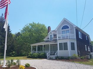 11 Mast St, Jamestown, RI 02835