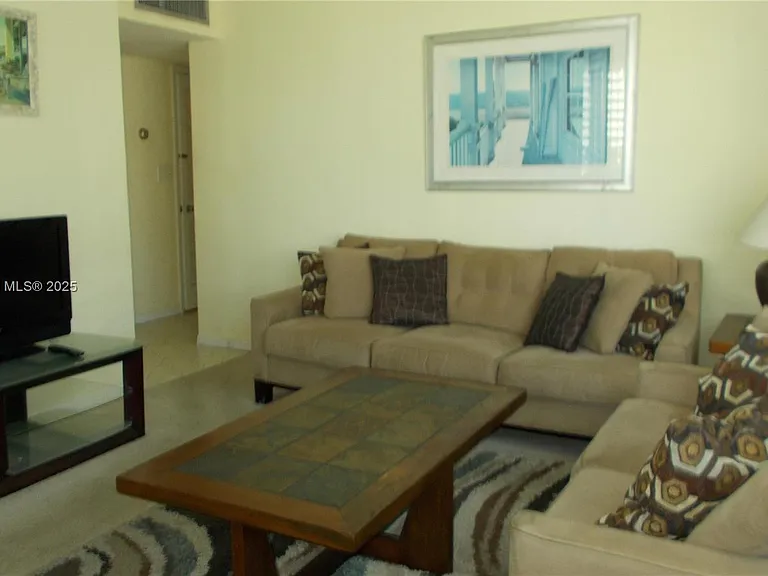 3161 S Ocean Dr #505 — Photo 6