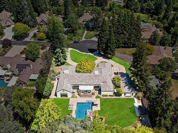 5th image of 9860 Country Park Ct