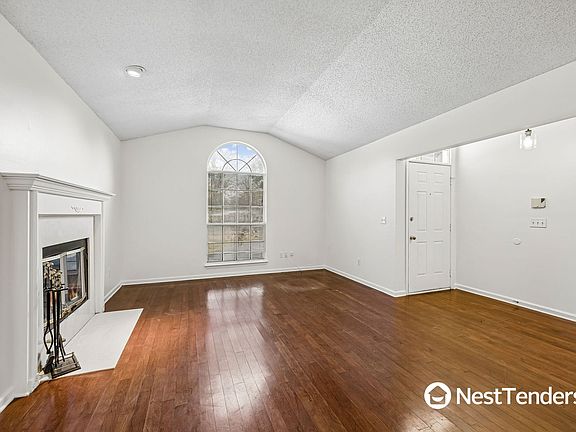 5th image of 3920 Union Pacific Dr W