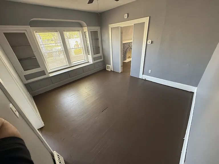 3412 E 147th St #1 — Photo 5