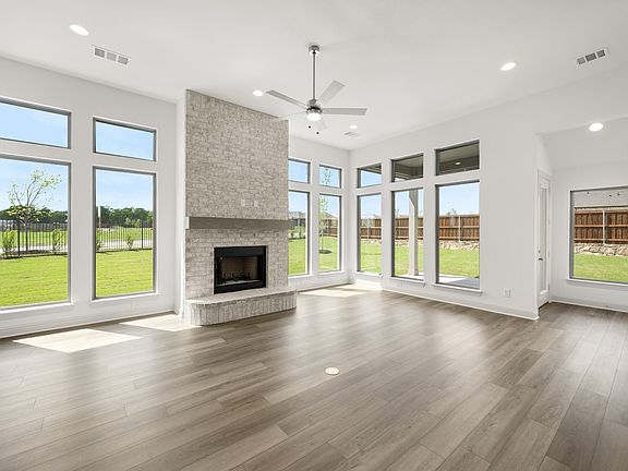 4th image of 3043 Farmhouse Dr