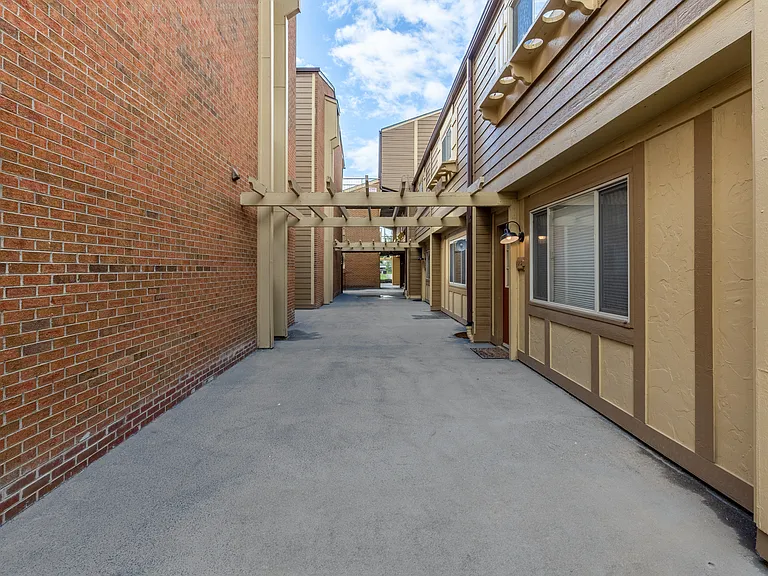 3009 Madison Ave #L210 — Photo 43