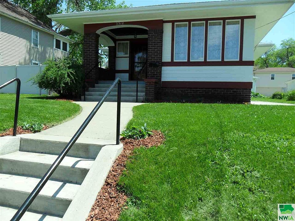 1st image of 3312 Jackson St