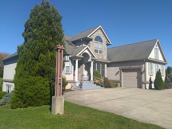 4th image of 952 Marquette Dr NE