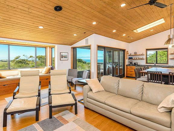 4th image of 266 Fish Rock Road