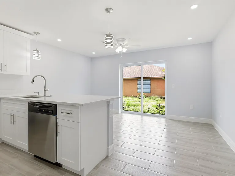 2955 Dunbar Ave — Photo 5