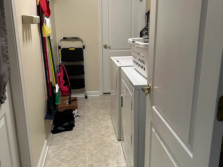 101 Highgate Dr — Photo 16
