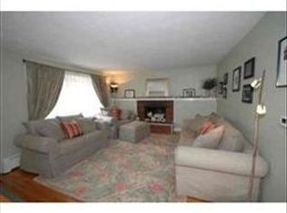 62 Lovejoy Rd, Andover, MA 01810