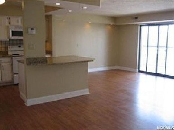 2nd image of 12550 Lake Ave #310