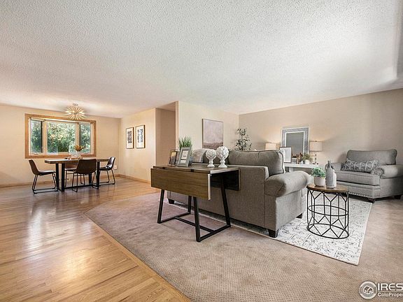 3rd image of 28 Princeton Cir