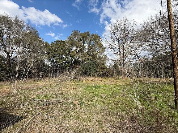 4th image of 14023 Colony Rd