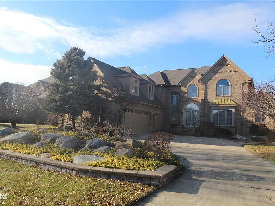1st image of 49550 Regatta Dr