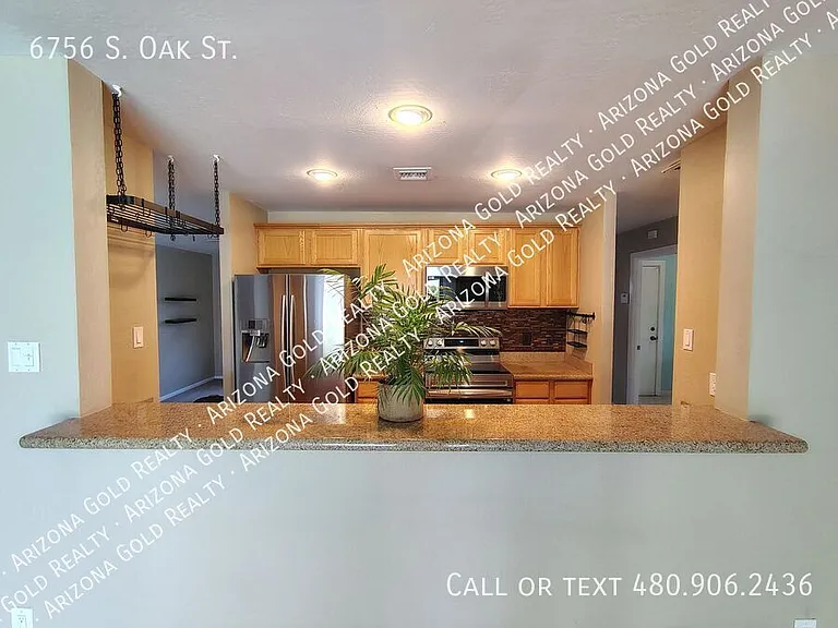 6756 S Oak St — Photo 7