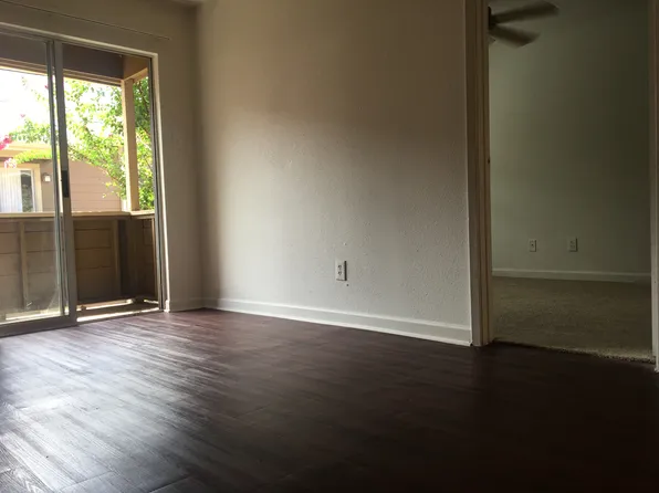 (undisclosed Address), San Marcos, TX 78666