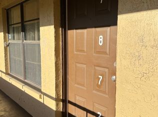 7872 Niagara Ave, Tampa, FL 33617