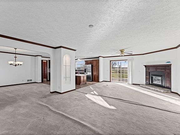 5th image of 22716 SW 1000th Rd