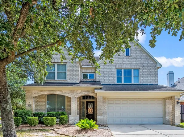 10130 Lakeside Gables Dr, Houston, TX 77065