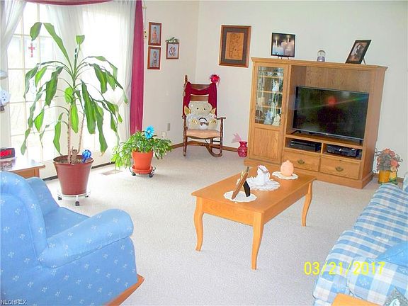 3rd image of 6149 Worthington Ln #C