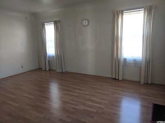 5th image of 1432 E Redondo Ave